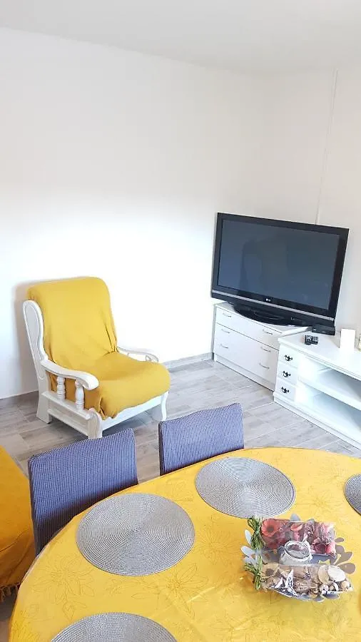 קאלי Colour Apartments