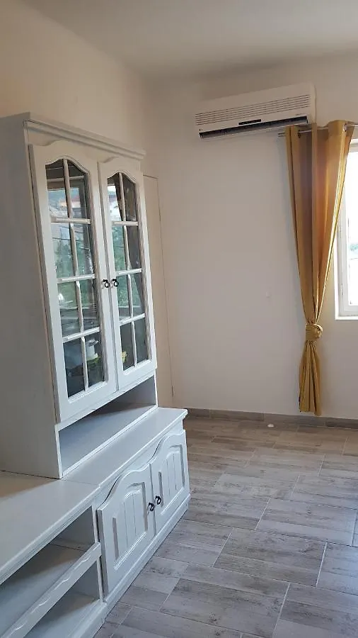 קאלי Colour Apartments